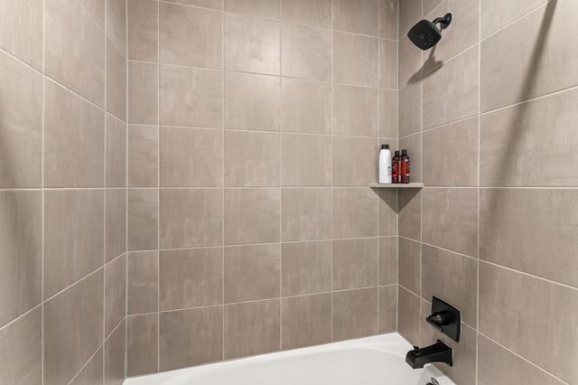 8512 McKamy DR, Austin, TX 78744