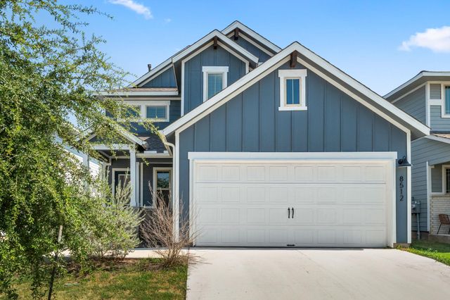 8512 McKamy DR, Austin, TX 78744