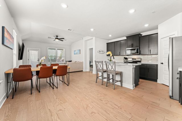 8512 McKamy DR, Austin, TX 78744