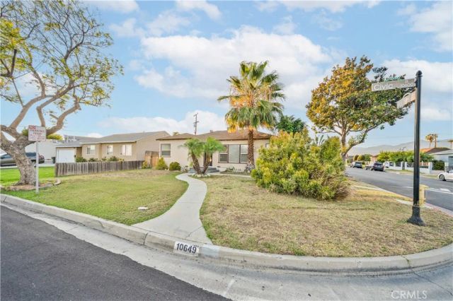 10649 Civic, El Monte, CA 91731