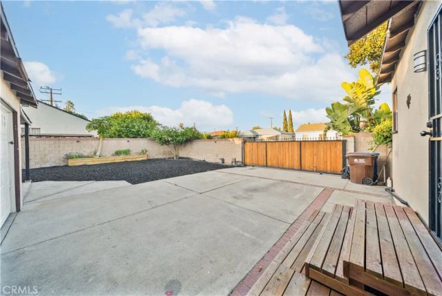 10649 Civic, El Monte, CA 91731