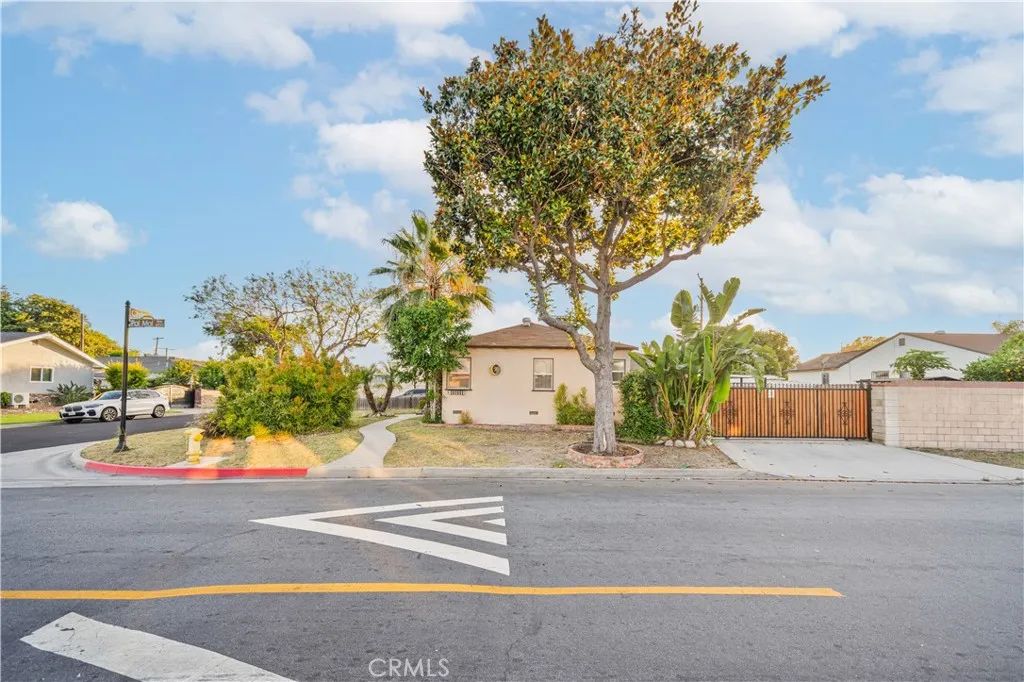 10649 Civic, El Monte, CA 91731
