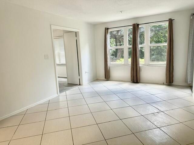 2305 S Congress Avenue 11, Boynton Beach, FL 33426