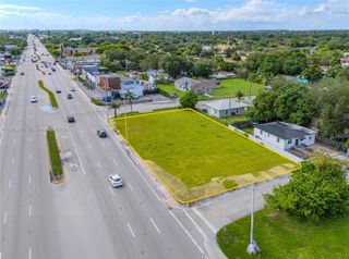 1477 NW 79th St, Miami, FL 33147