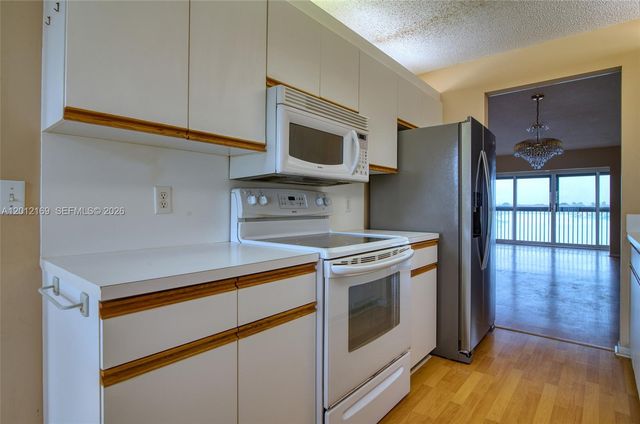 12950 SW 13th Street 412D, Pembroke Pines, FL 33027