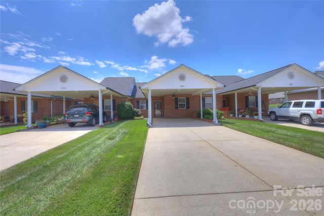 3927 Jasmine Lane, Denver, NC 28037