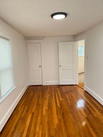 80 Montclair Ave, Quincy, MA 02171