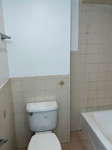 80 Montclair Ave, Quincy, MA 02171