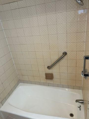 80 Montclair Ave, Quincy, MA 02171