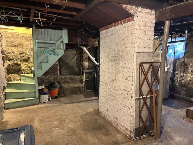 80 Montclair Ave, Quincy, MA 02171