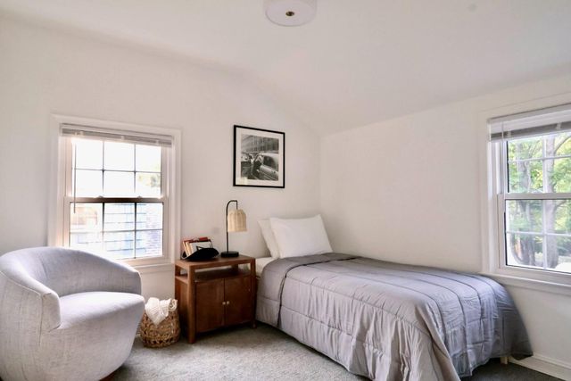 1857 Ford Parkway, Saint Paul, MN 55116