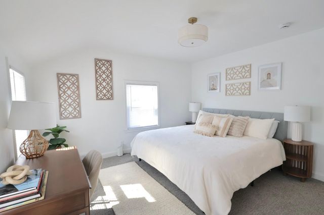 1857 Ford Parkway, Saint Paul, MN 55116