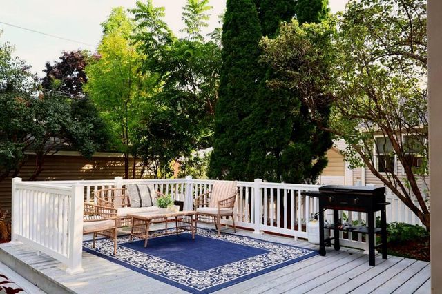 1857 Ford Parkway, Saint Paul, MN 55116