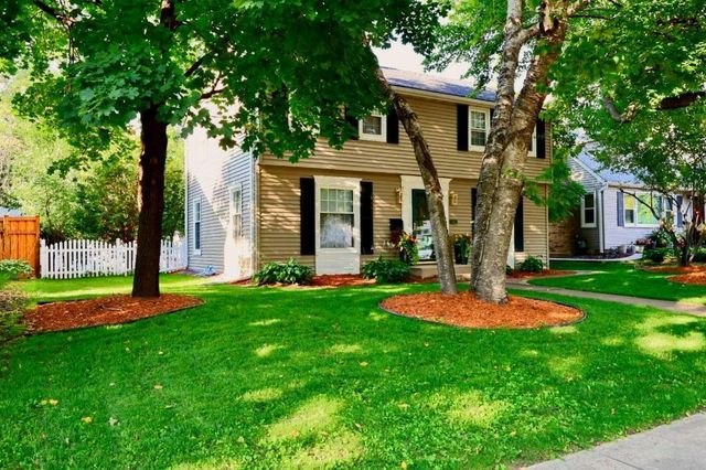 1857 Ford Parkway, Saint Paul, MN 55116