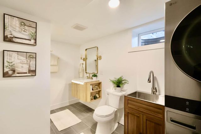 1857 Ford Parkway, Saint Paul, MN 55116