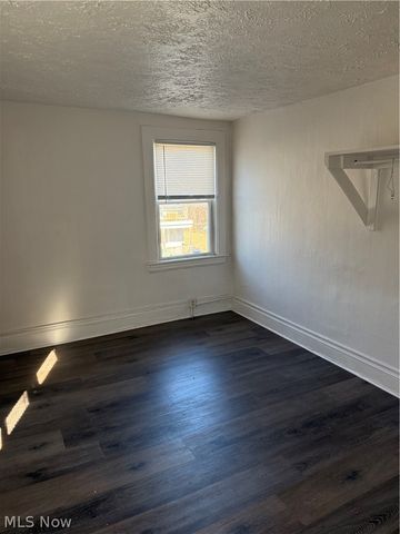 3865 W 40th Street, Cleveland, OH 44109