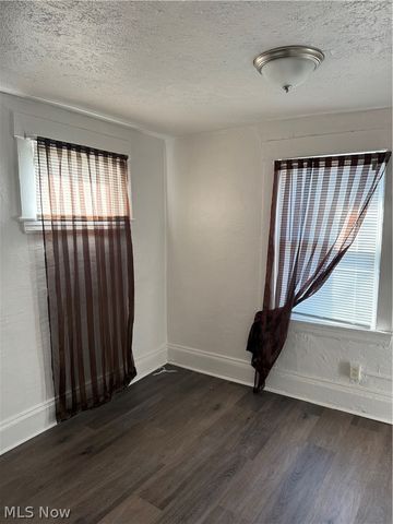 3865 W 40th Street, Cleveland, OH 44109