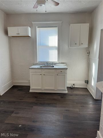 3865 W 40th Street, Cleveland, OH 44109