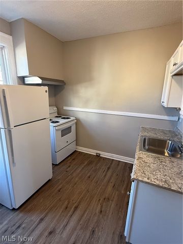 3865 W 40th Street, Cleveland, OH 44109