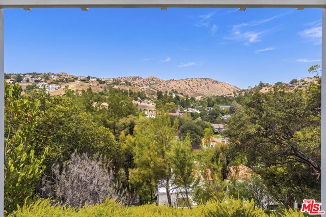 11 Bridle Lane, Bell Canyon, CA 91307