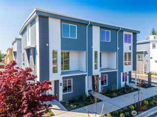 222 124th Street SW #E1, Everett, WA 98204