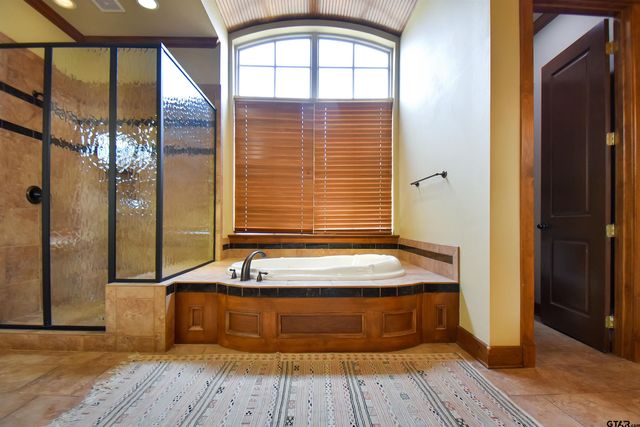 1860 Holcomb Cir, Tyler, TX 75703