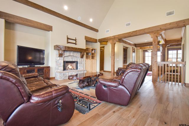1860 Holcomb Cir, Tyler, TX 75703