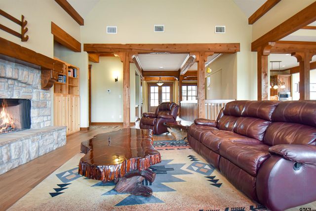 1860 Holcomb Cir, Tyler, TX 75703