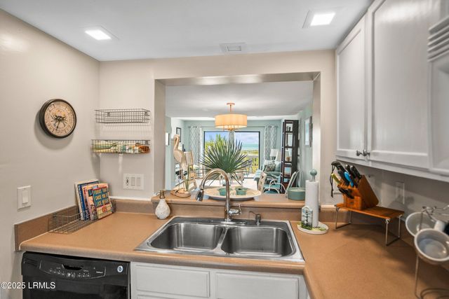 4 Harbor Drive K207, Harbor Island, SC 29920