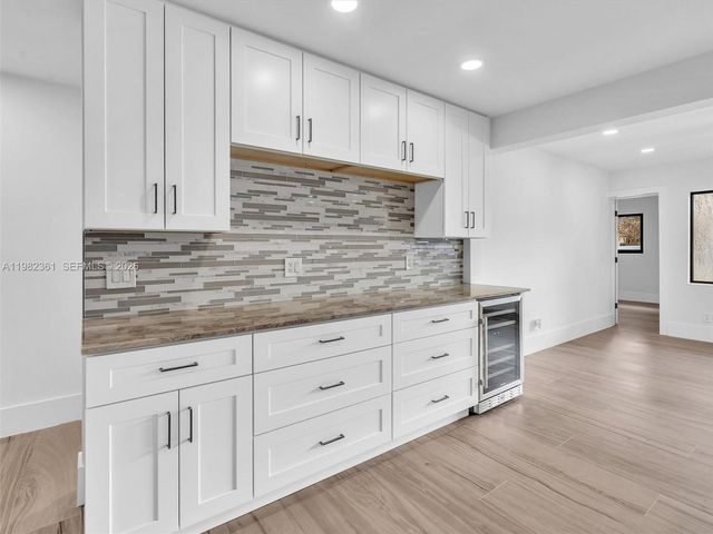 1501 NW 109th Ter, Pembroke Pines, FL 33026