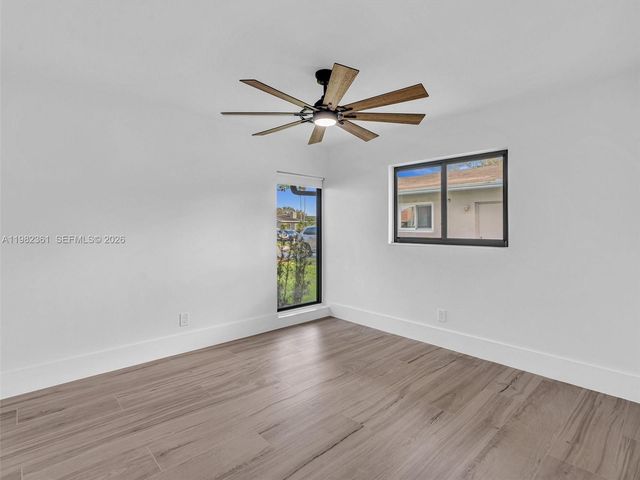 1501 NW 109th Ter, Pembroke Pines, FL 33026