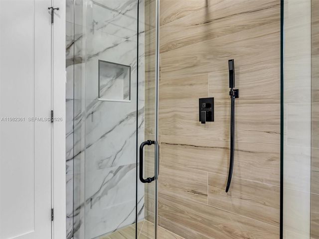 1501 NW 109th Ter, Pembroke Pines, FL 33026