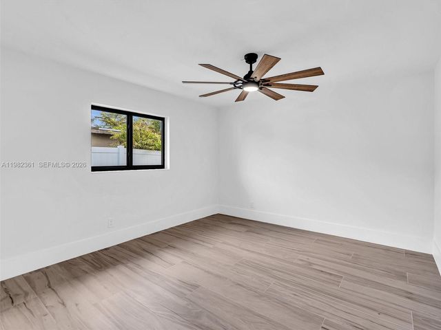 1501 NW 109th Ter, Pembroke Pines, FL 33026