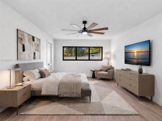 1501 NW 109th Ter, Pembroke Pines, FL 33026