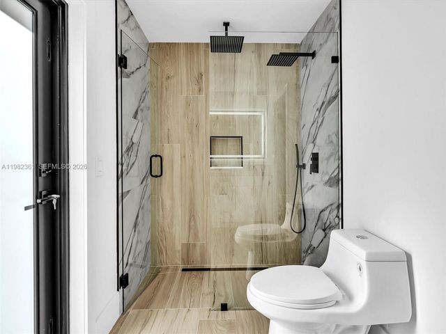 1501 NW 109th Ter, Pembroke Pines, FL 33026