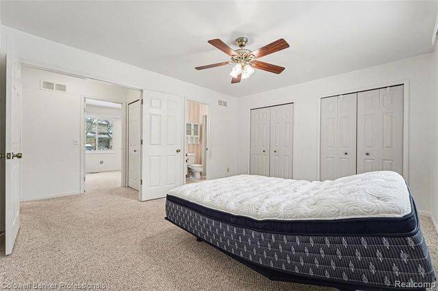 32890 Chapman Circle, Westland, MI 48185