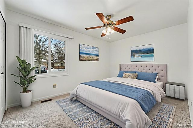 32890 Chapman Circle, Westland, MI 48185