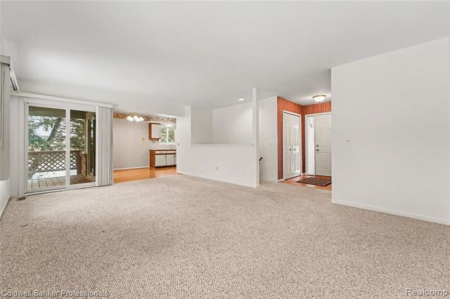 32890 Chapman Circle, Westland, MI 48185