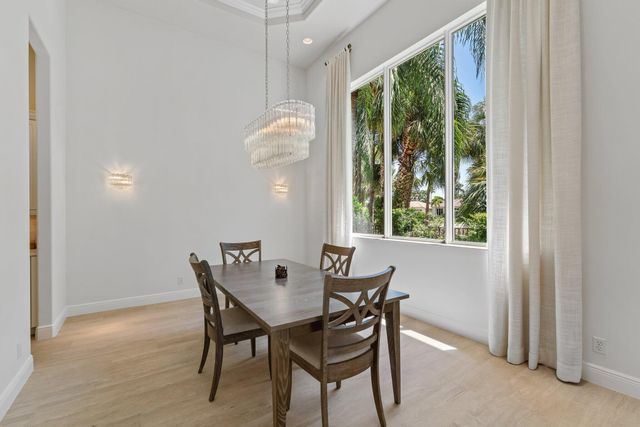 128 Abondance Drive, Palm Beach Gardens, FL 33410