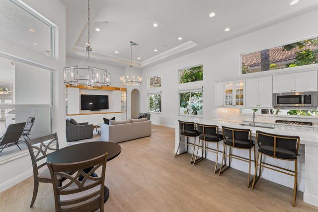 128 Abondance Drive, Palm Beach Gardens, FL 33410