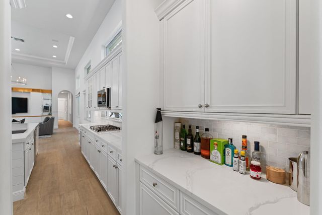 128 Abondance Drive, Palm Beach Gardens, FL 33410