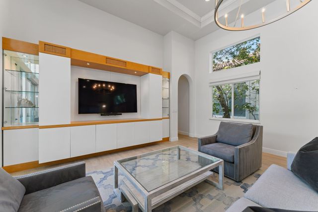 128 Abondance Drive, Palm Beach Gardens, FL 33410