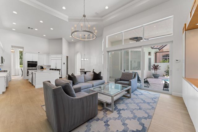 128 Abondance Drive, Palm Beach Gardens, FL 33410