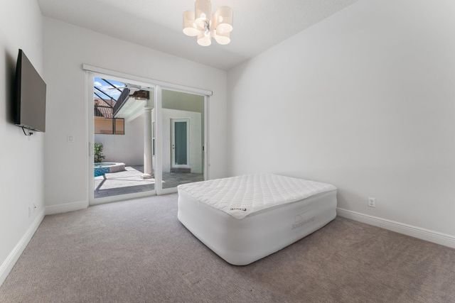 128 Abondance Drive, Palm Beach Gardens, FL 33410