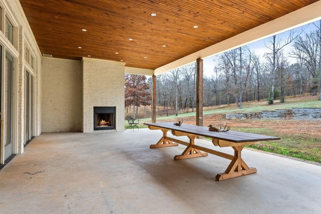 179 Goshen Valley Drive, Mayflower, AR 72106