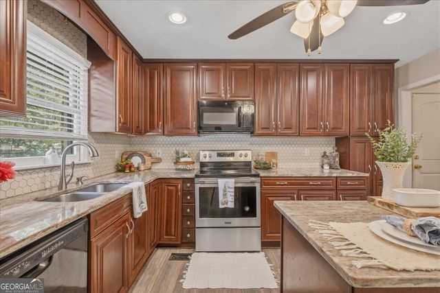 1 Oxford Place NW, Rome, GA 30165