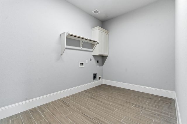 2208 Salt Grass Trail, Conroe, TX 77384