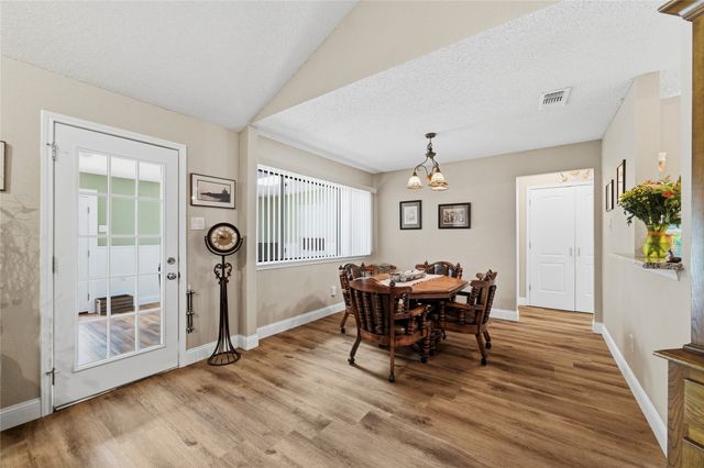 3824 Horizon Drive, Bedford, TX 76021