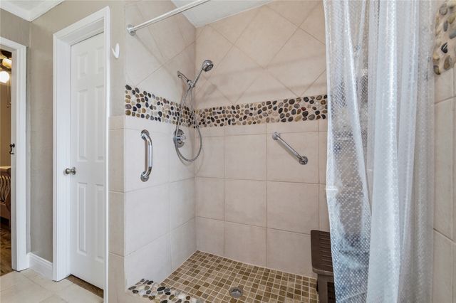 3824 Horizon Drive, Bedford, TX 76021