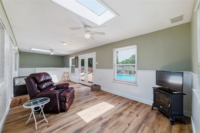 3824 Horizon Drive, Bedford, TX 76021